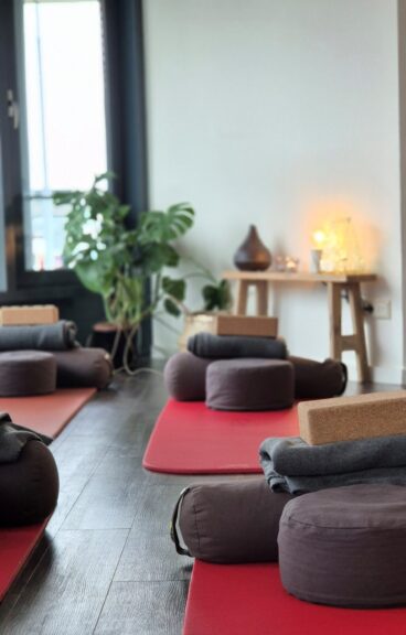 Yogazaal website Yogazaal website